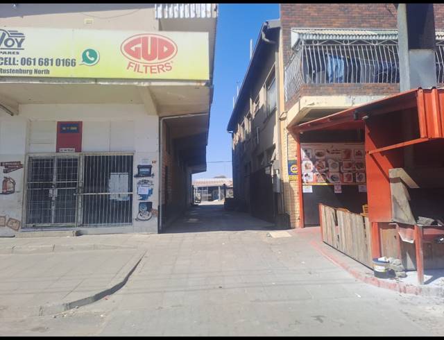 460M² BUILDING FOR SALE IN RUSTENBURG NORTH